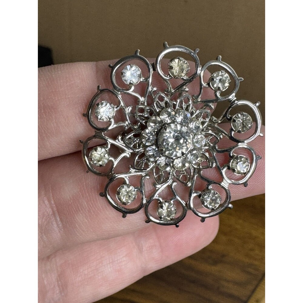 Vintage Silver-Tone Round Rhinestone Metal Flower Brooch Pin